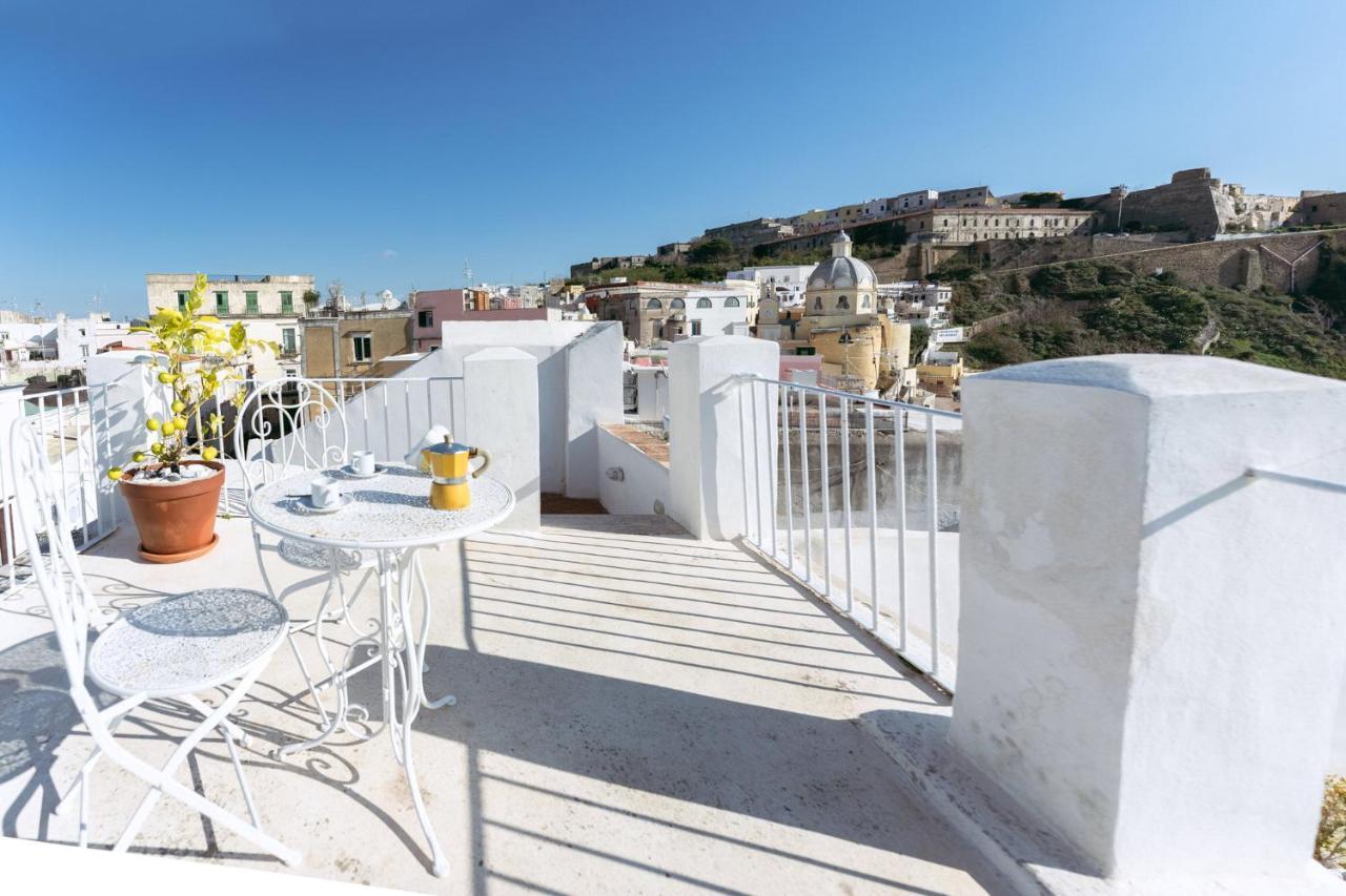 Torretta Corricella- Torretta Apartment Procida Bagian luar foto