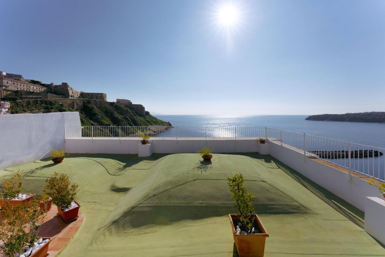 Torretta Corricella- Torretta Apartment Procida Bagian luar foto