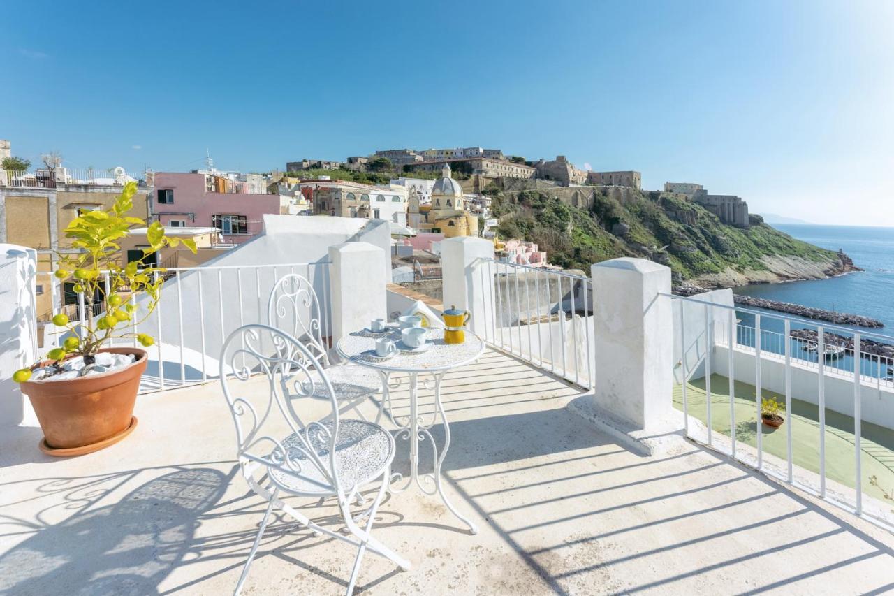 Torretta Corricella- Torretta Apartment Procida Bagian luar foto